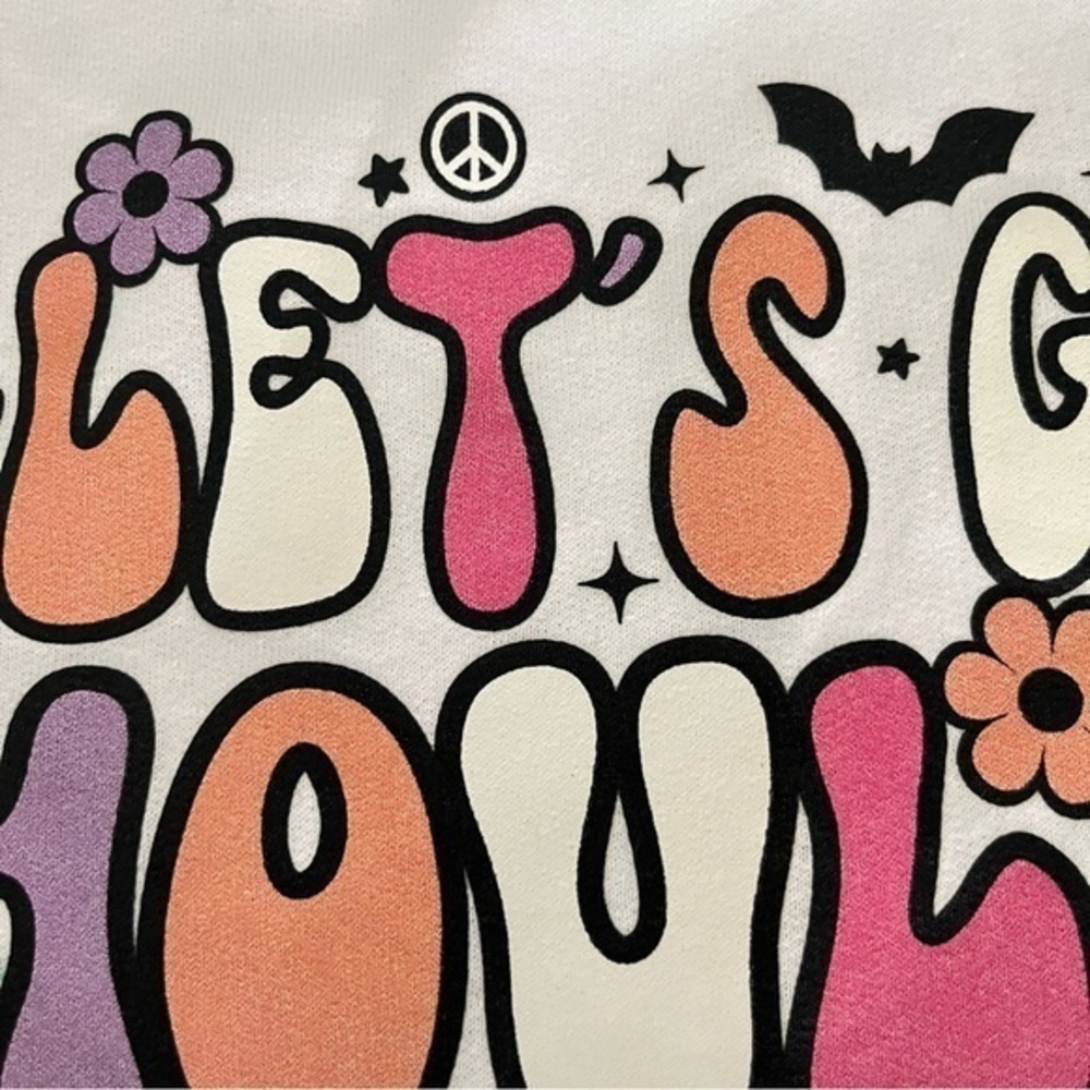 Lets Go Ghouls White Sweatshirt Medium Halloween Ghost Peace Bat Retro Vibes - Picture 6 of 8
